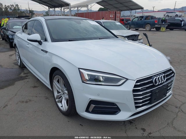 43098102 :رقم المزاد ، WAUBNCF57KA042836 vin ، 2019 Audi A5 45 Premium مزاد بيع