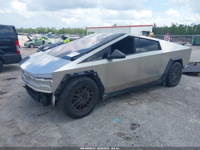 2024 TESLA CYBERTRUCK 7G2CEHED7RA046314 Photo 1