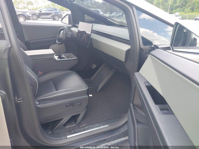 2024 TESLA CYBERTRUCK 7G2CEHED7RA046314 Photo 4