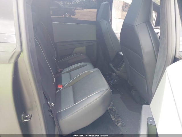 2024 TESLA CYBERTRUCK 7G2CEHED7RA046314 Photo 7