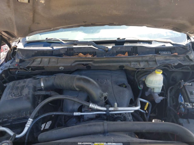 2015 RAM 1500 1C6RR6LT9FS522703 Photo 9