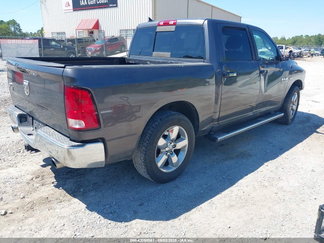2015 RAM 1500 1C6RR6LT9FS522703 Photo 3