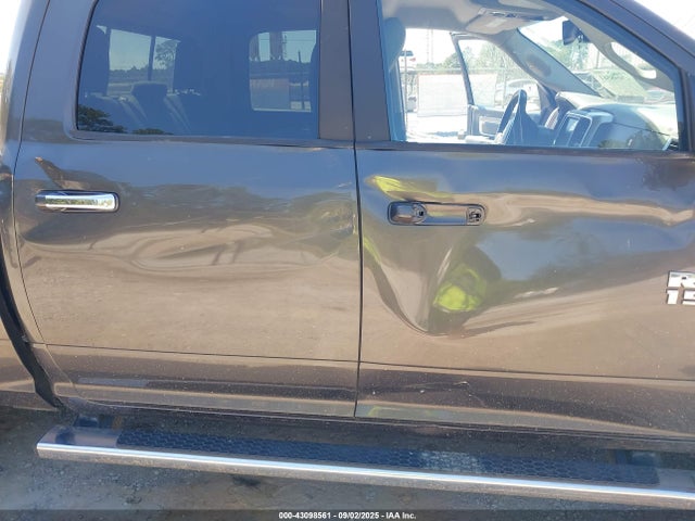 2015 RAM 1500 1C6RR6LT9FS522703 Photo 5