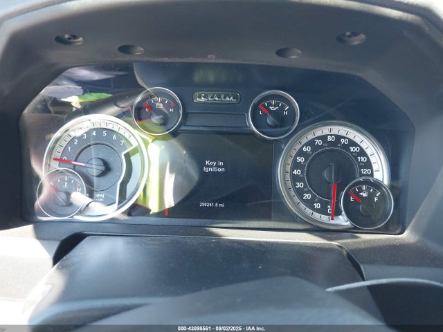 2015 RAM 1500 1C6RR6LT9FS522703 Photo 6