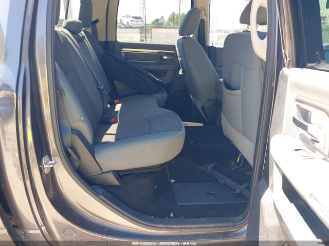 2015 RAM 1500 1C6RR6LT9FS522703 Photo 7