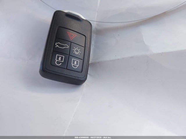 YV440MDU5H2223430 Volvo b42204t