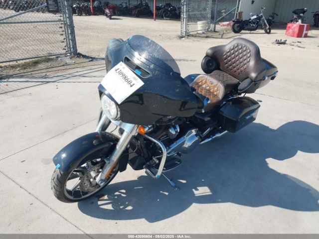 2022 HARLEY-DAVIDSON FLHX 1HD1KBC16NB650671 Photo 1