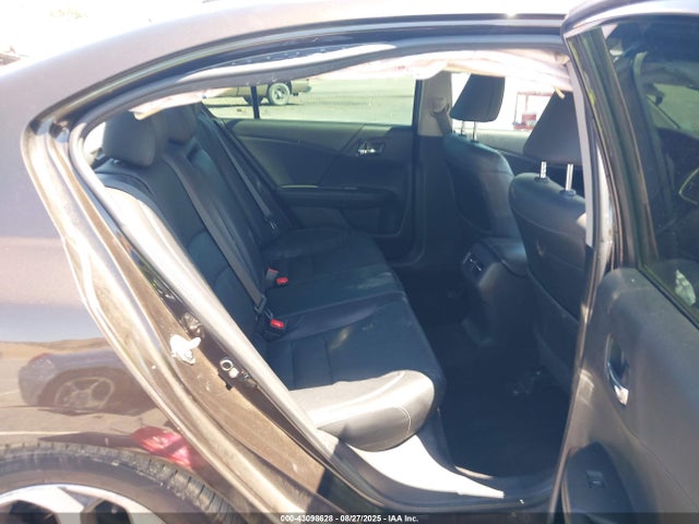 1HGCR2F9XHA159586 Honda k24w1