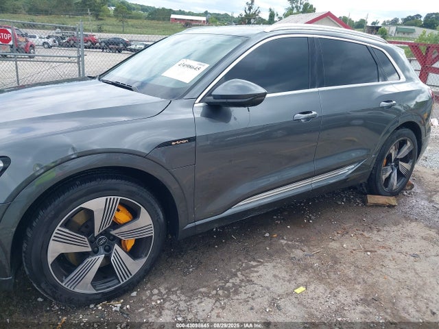 2019 AUDI E-TRON WA1VAAGEXKB007405 Photo 5