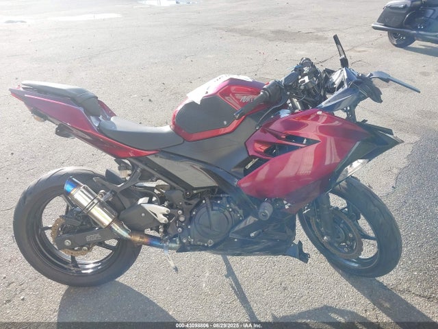 JKAEXKG13MDAB5918 Kawasaki Ninja 400