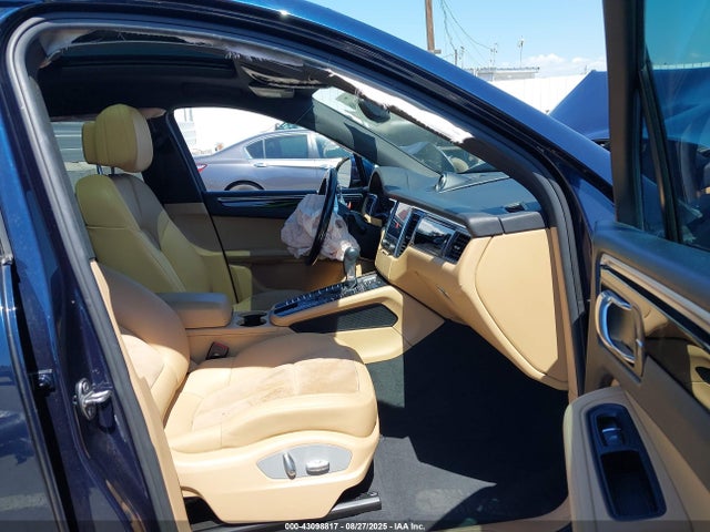 Porsche Macan 2018 WP1AA2A52JLB14796 Image 5