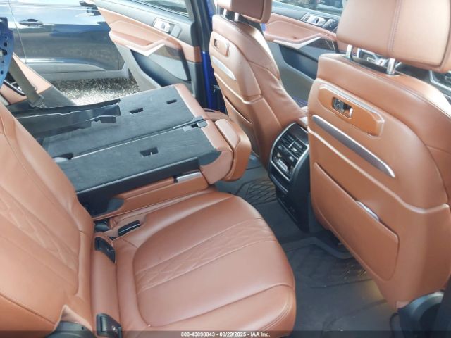 2024 BMW X7 5UX33EM03R9S83884 Photo 7