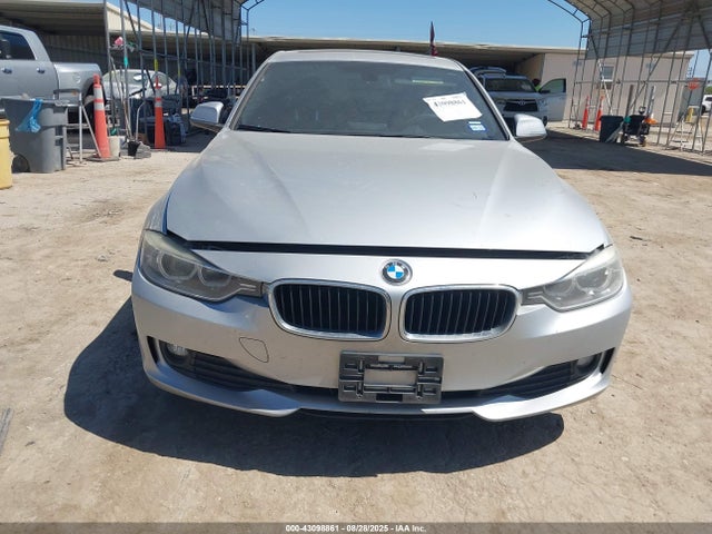 WBA3B1C5XEK134592 BMW 320i