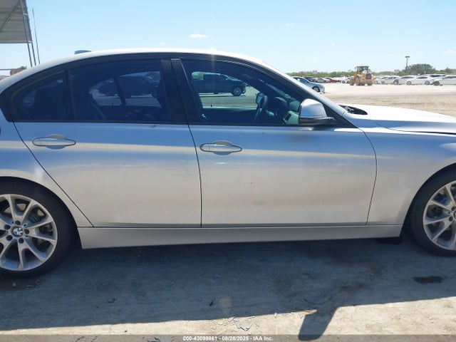 WBA3B1C5XEK134592 BMW 320i