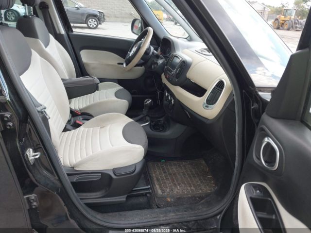 2014 FIAT 500L ZFBCFABH1EZ001345 Photo 4