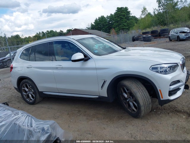 BMW X3 2021 5UXTY5C06M9F81764 Image 13