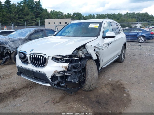 BMW X3 2021 5UXTY5C06M9F81764 Image 2