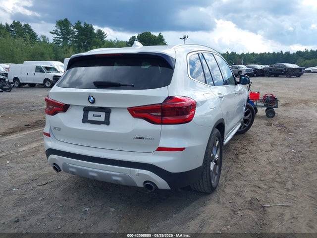 BMW X3 2021 5UXTY5C06M9F81764 Image 4