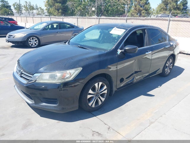 Honda k24w1 2014 1HGCR2F3XEA266502 Image 2
