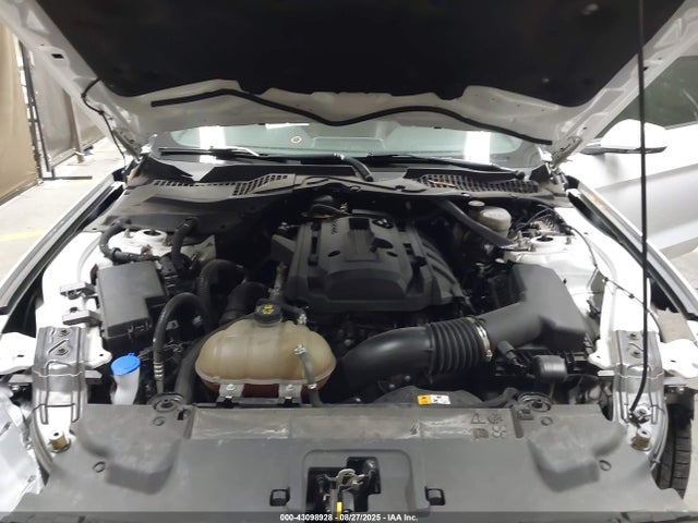 Ford 2.3l 4v premium fuel 2018 1FATP8UH1J5145274 Image 10