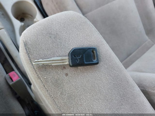 2000 MITSUBISHI MONTERO SPORT JA4LS31H2YP009180 Photo 10