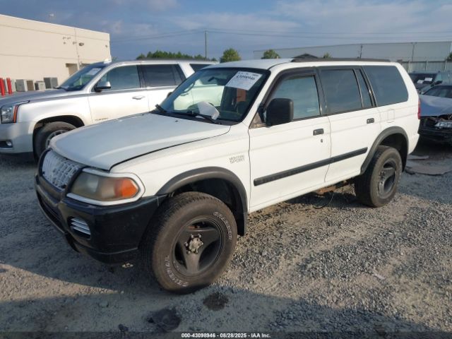 2000 MITSUBISHI MONTERO SPORT JA4LS31H2YP009180 Photo 1