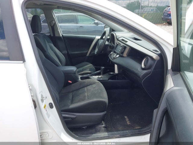 Toyota 2ar-fe 2015 2T3RFREV7FW257272 Image 5