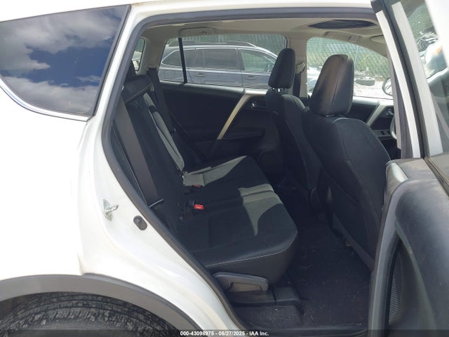 Toyota 2ar-fe 2015 2T3RFREV7FW257272 Image 8