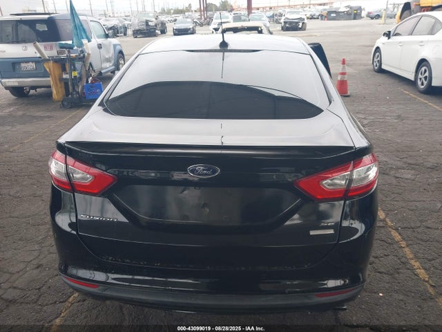 Ford 2016 2016 3FA6P0HD2GR281327 Image 16