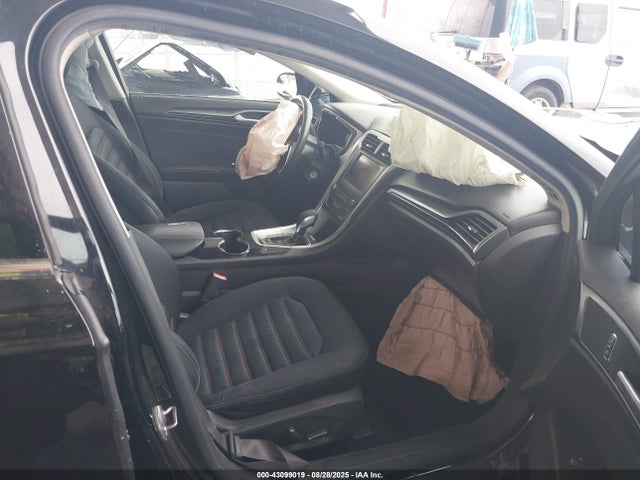 Ford 2016 2016 3FA6P0HD2GR281327 Image 5