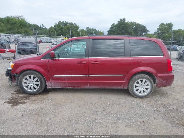 2C4RC1BG0GR188050 Chrysler Town and Country