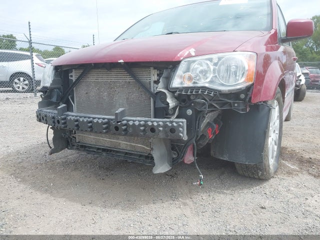 2C4RC1BG0GR188050 Chrysler Town and Country