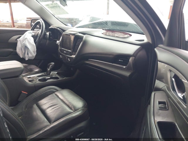 1GNEVHKWXMJ221863 Chevrolet lfy