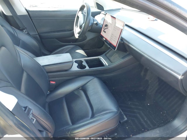 2021 TESLA MODEL 3 5YJ3E1EA8MF855039 Photo 4