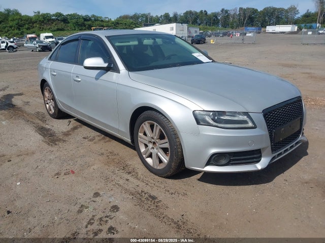 2010 AUDI A4 WAUDFAFL2AN070916 Photo 0