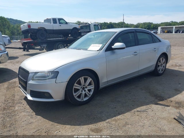 2010 AUDI A4 WAUDFAFL2AN070916 Photo 1