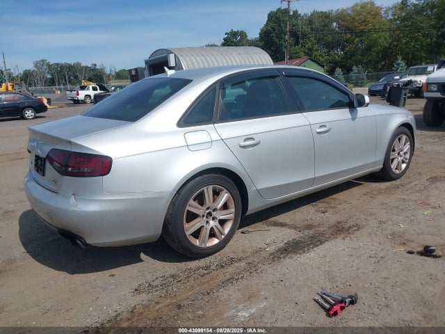 2010 AUDI A4 WAUDFAFL2AN070916 Photo 3