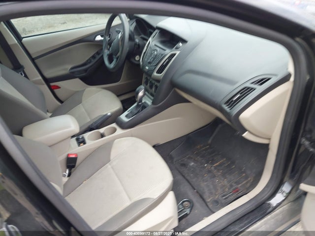 Ford 2014 2014 1FADP3K28EL169823 Image 5