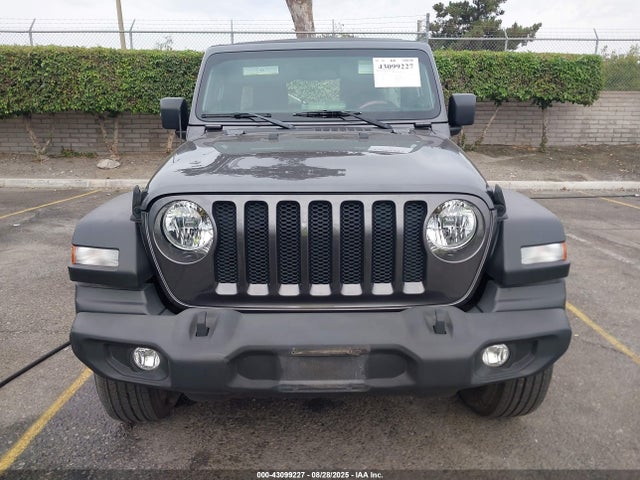 1C4HJXDG7NW174409 Jeep 2022