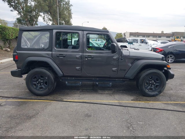 1C4HJXDG7NW174409 Jeep 2022