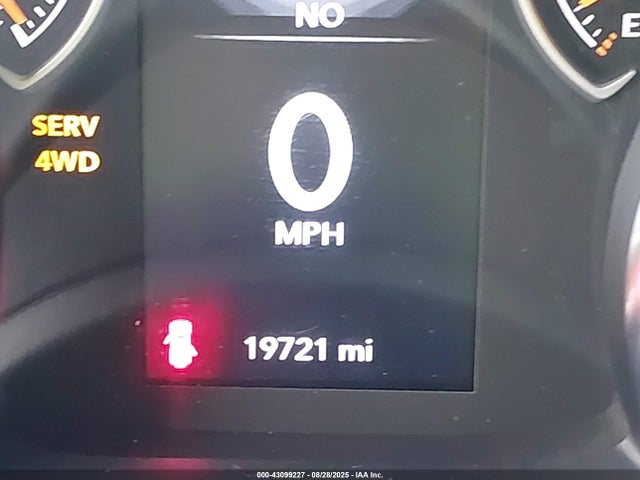 1C4HJXDG7NW174409 Jeep 2022