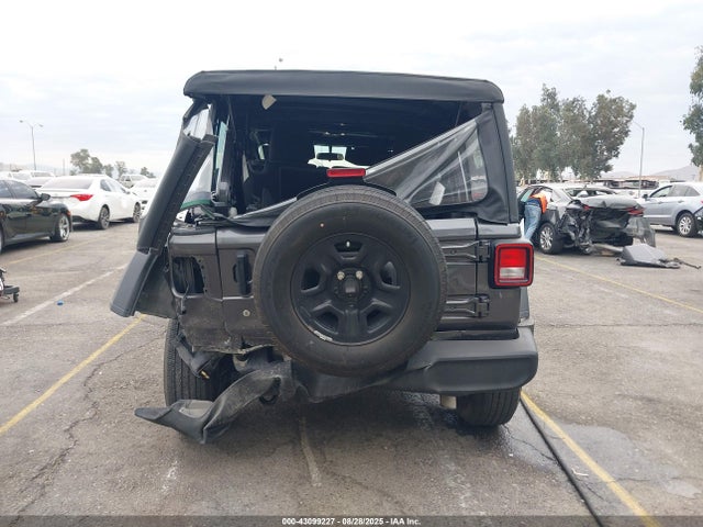 1C4HJXDG7NW174409 Jeep 2022