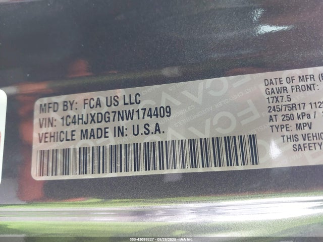 1C4HJXDG7NW174409 Jeep 2022
