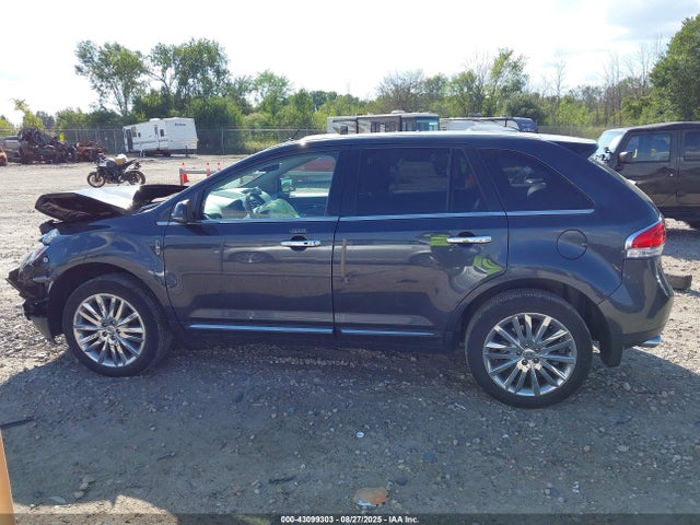 2LMDJ8JK1EBL03825 Lincoln MKX