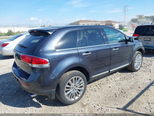 2LMDJ8JK1EBL03825 Lincoln MKX