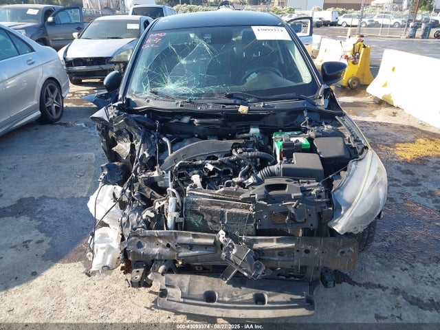 3MYDLBYV8KY500521 Toyota p5v