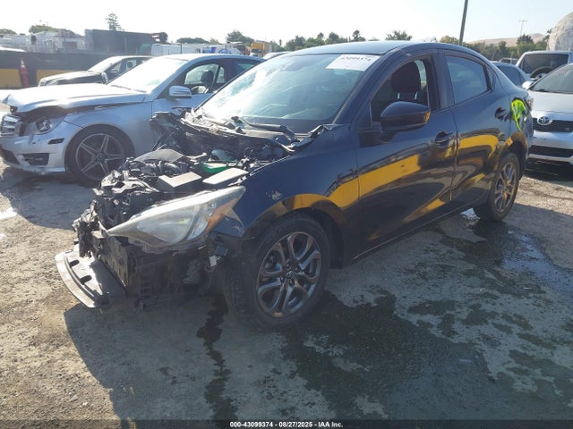 3MYDLBYV8KY500521 Toyota p5v