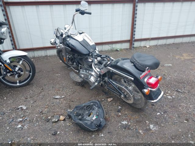 2021 HARLEY-DAVIDSON FLHC 1HD1YAJ10MB047578 Photo 2