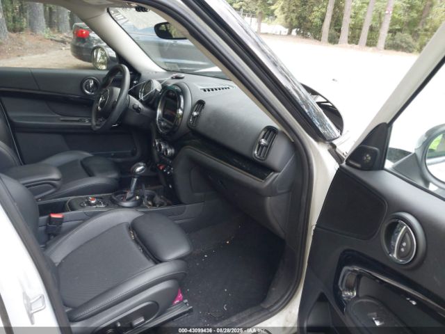 2019 MINI COUNTRYMAN WMZYT5C58K3E64303 Photo 4