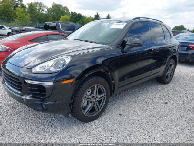 2016 PORSCHE CAYENNE WP1AB2A29GLA94977 Photo 1